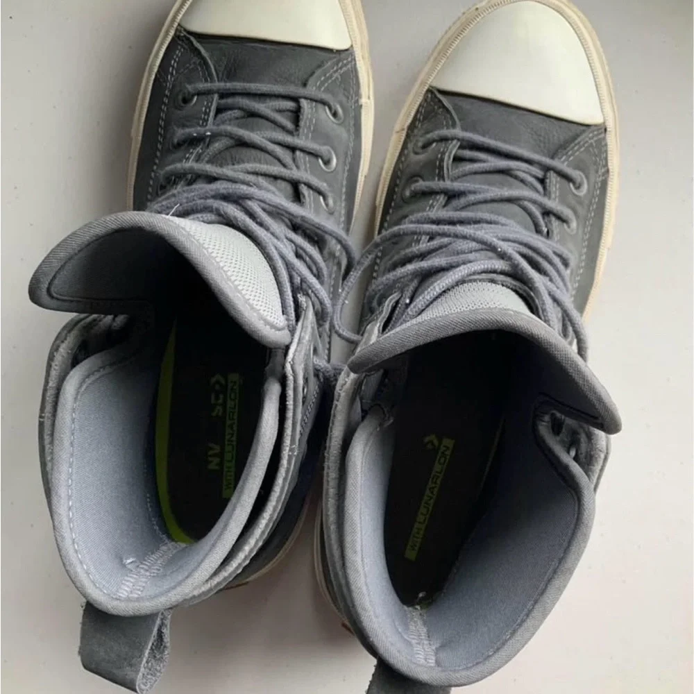 Converse Chuck Taylor Nubuck Boot size 8W / 6M